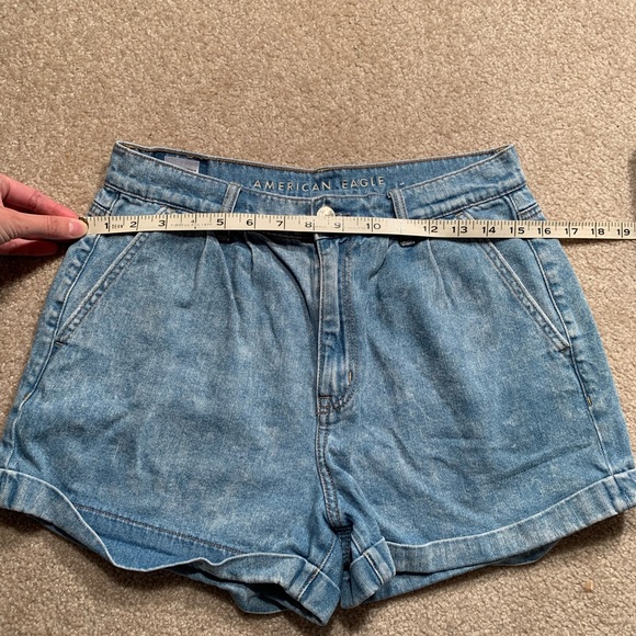American Eagle Light Wash Mom Shorts - Picture 10 of 11